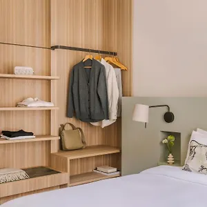 Yelo Mozart Powered By Sonder Hotel